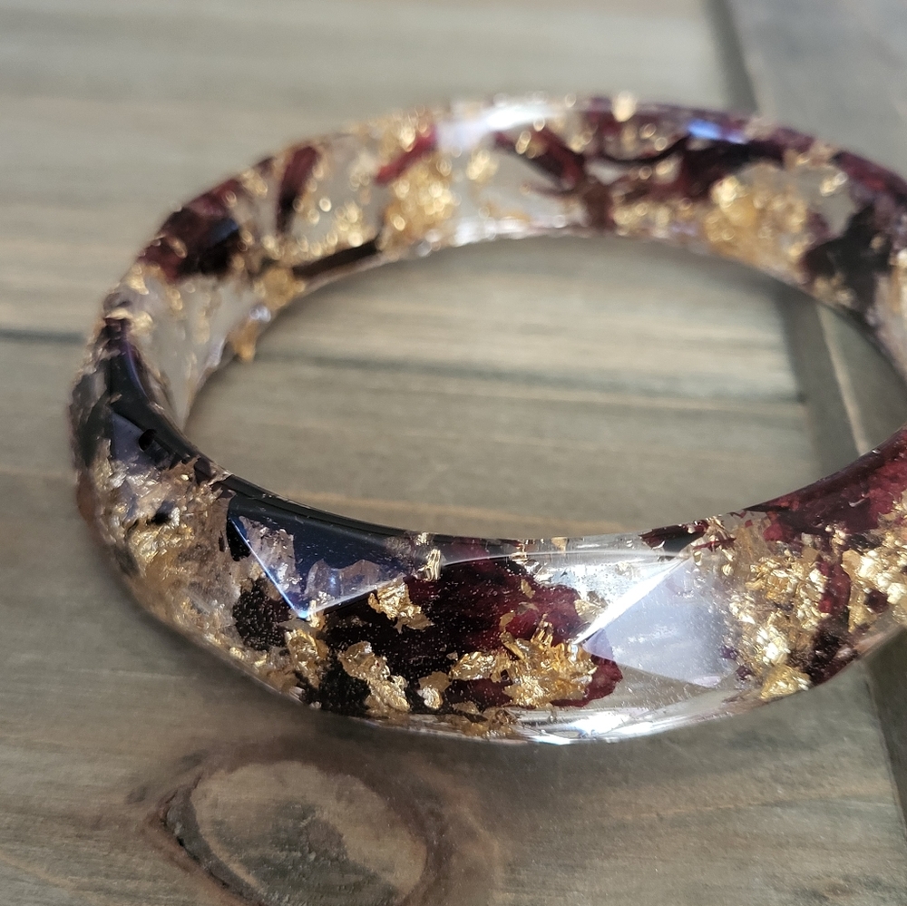 Black Ruby Hibiscus Gold Flake Resin Bangle- Real Gold Flake Jewelry- Resin Brac